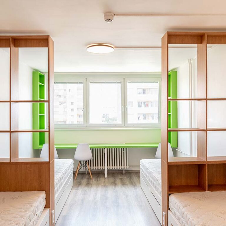 Photo of the Quatro studio room (Shared)